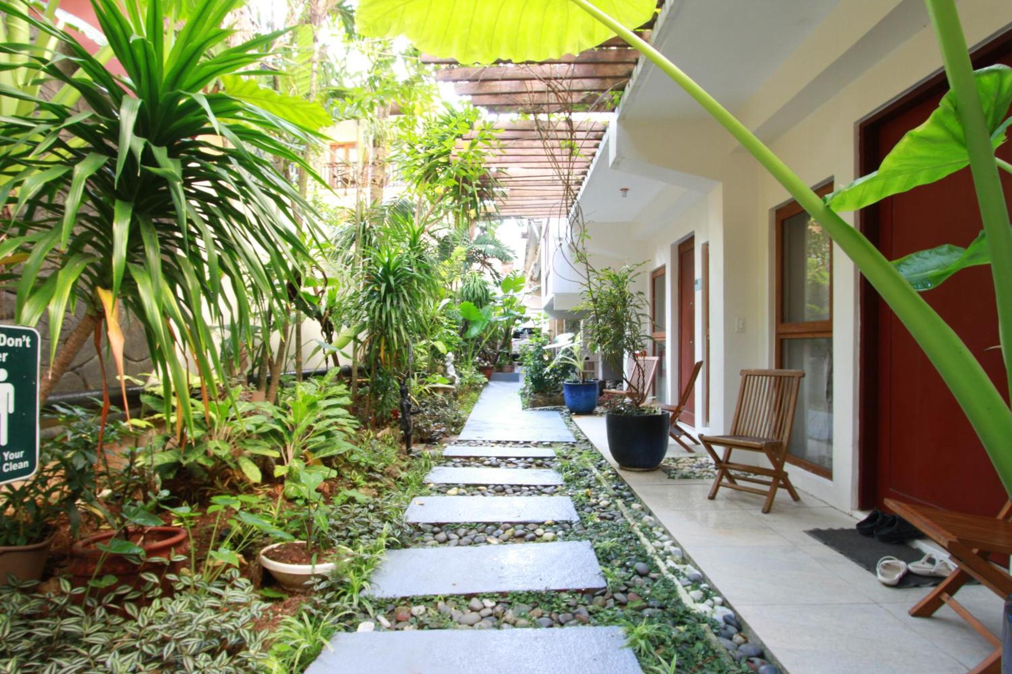 Aloha Boracay Hotel 3*